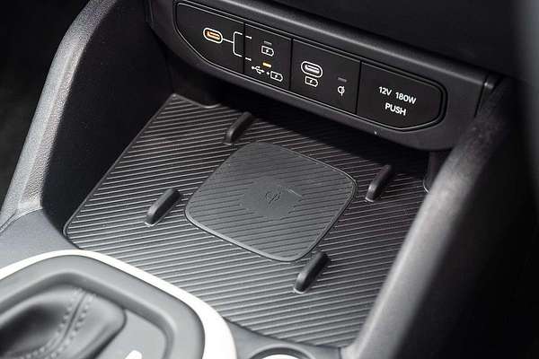 2025 Kia K4 GT-Line CL4m