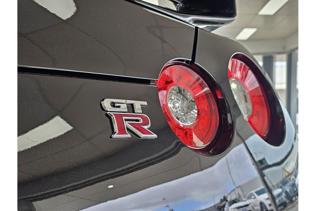 2009 Nissan GT-R Premium R35