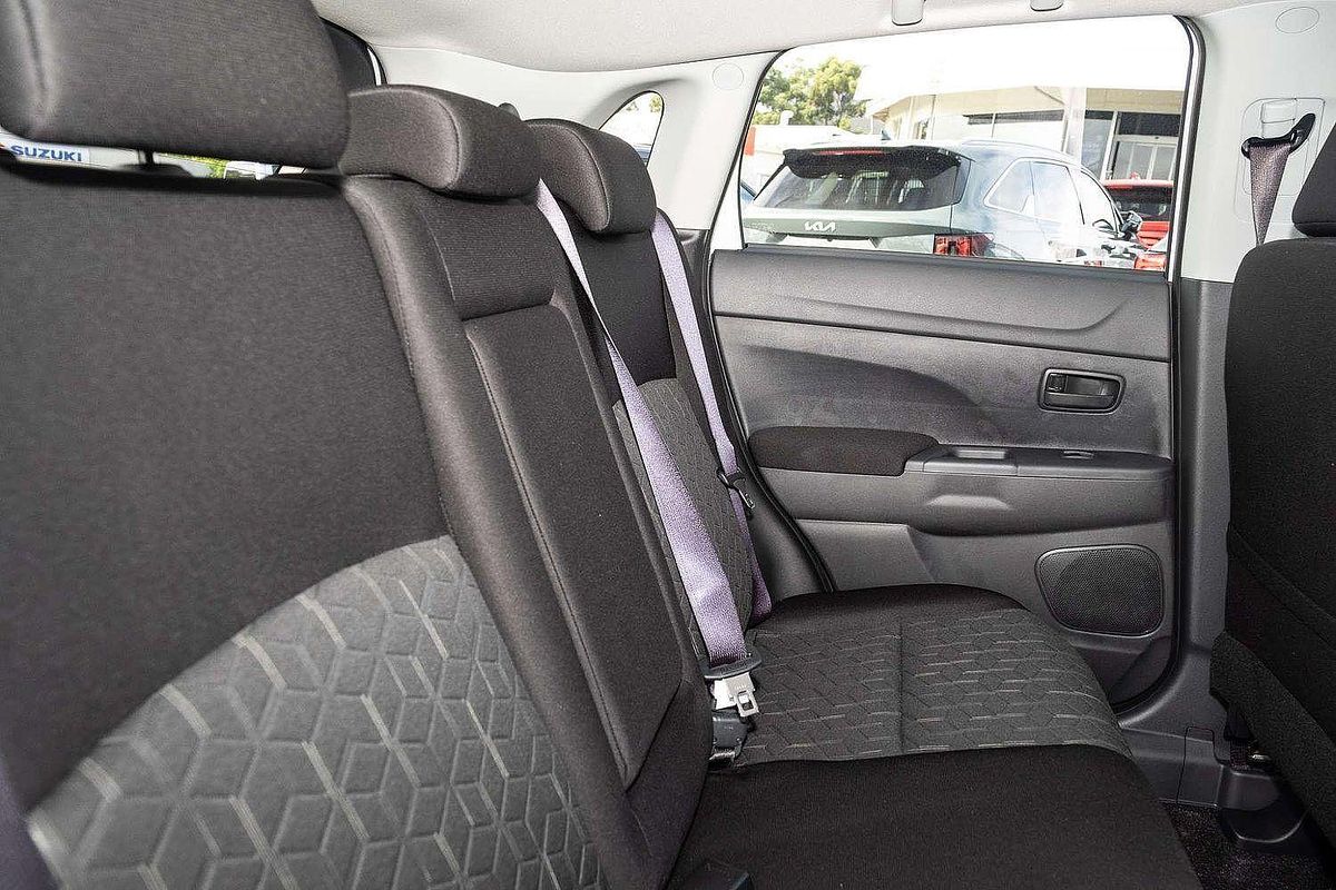 2025 Mitsubishi ASX MR XD