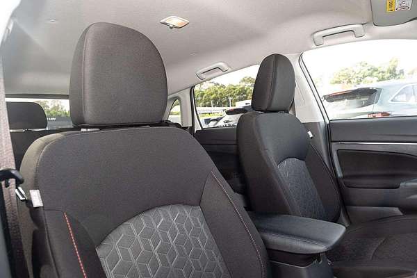 2025 Mitsubishi ASX MR XD