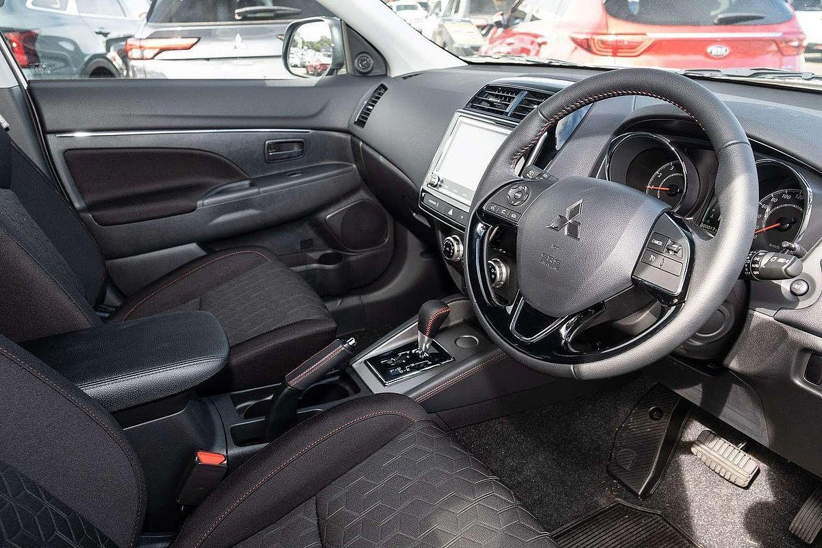 2025 Mitsubishi ASX MR XD