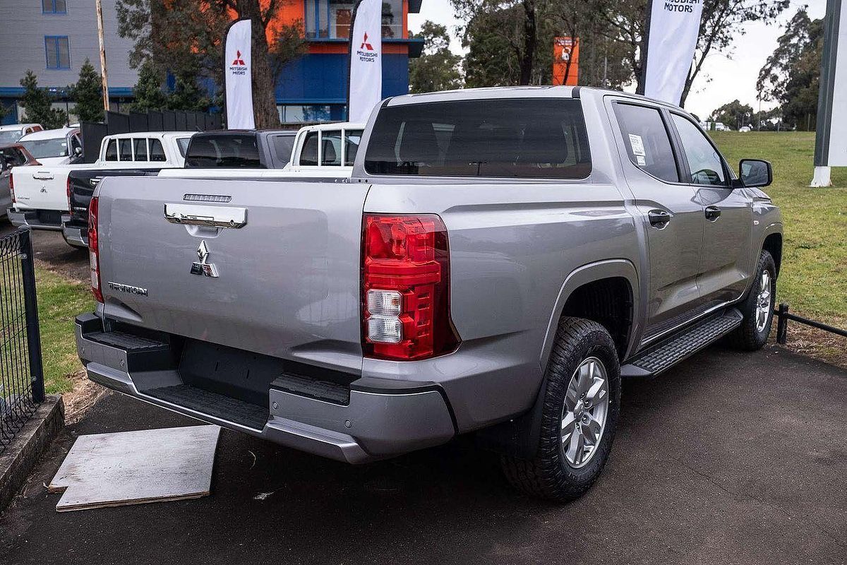 2025 Mitsubishi Triton GLX+ MV 4X4