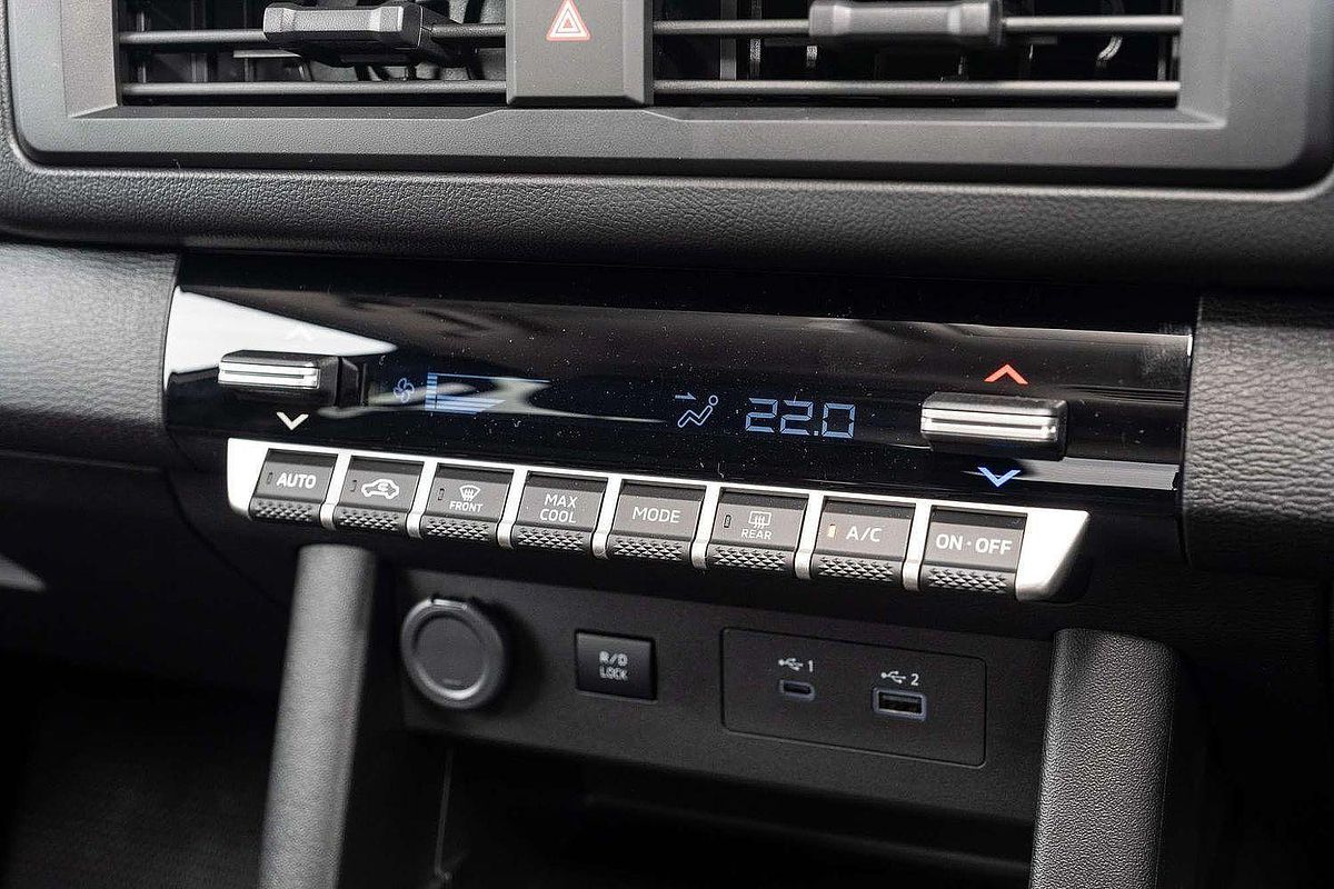 2025 Mitsubishi Triton GLX+ MV 4X4