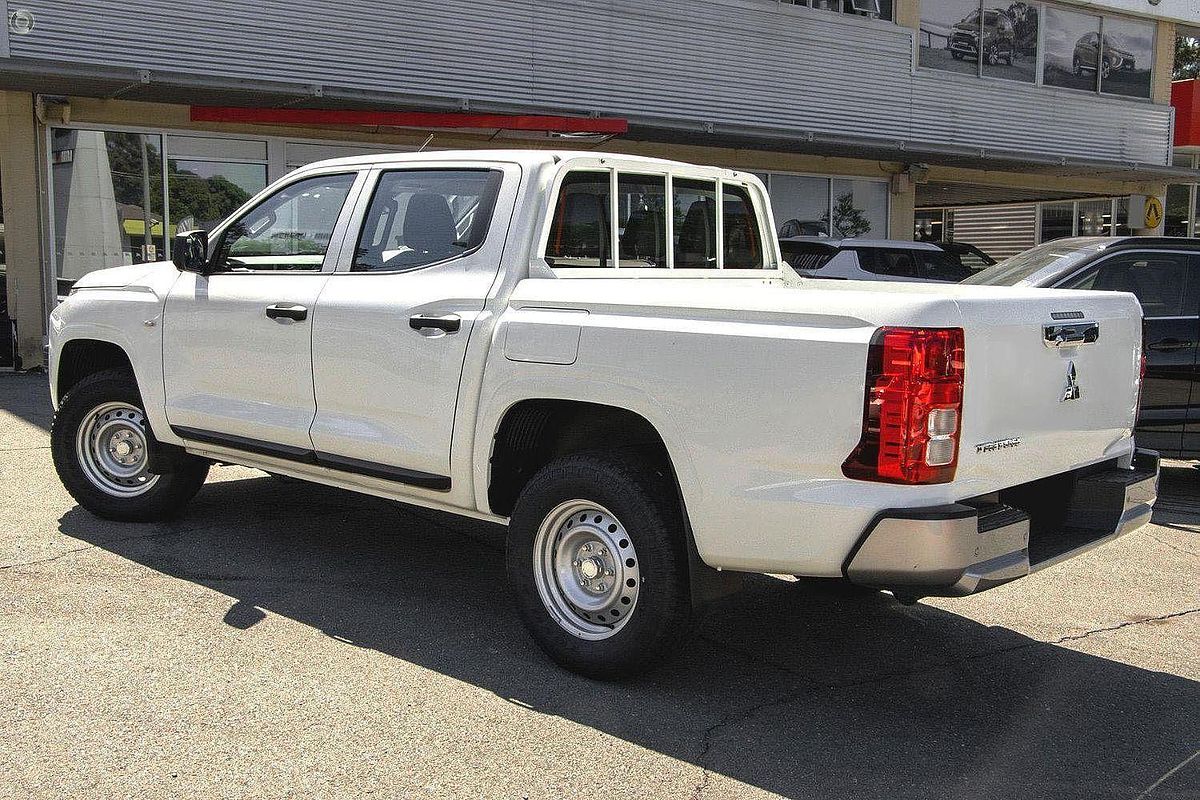 2024 Mitsubishi Triton GLX MV 4X4