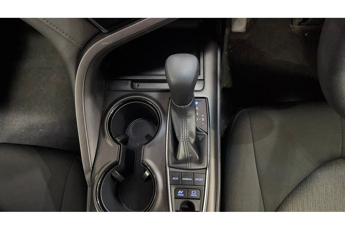 2024 Toyota Camry Ascent AXVH70R