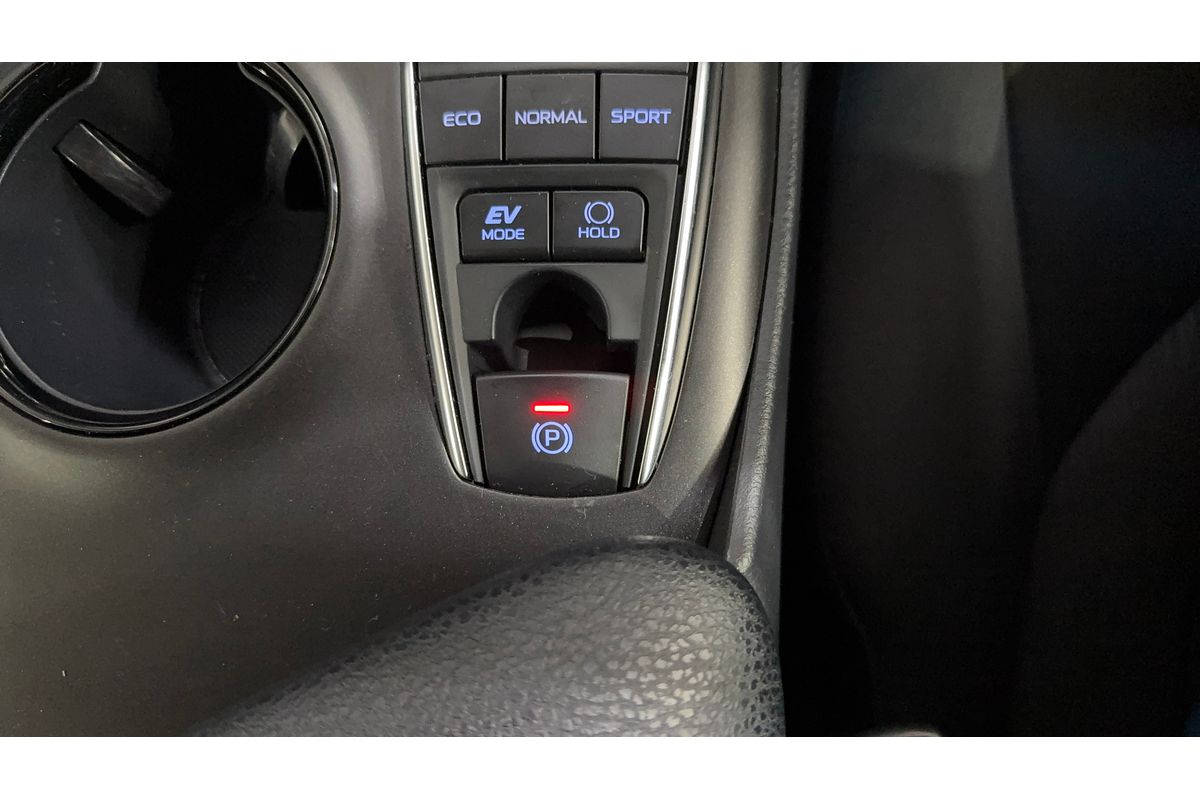 2024 Toyota Camry Ascent AXVH70R