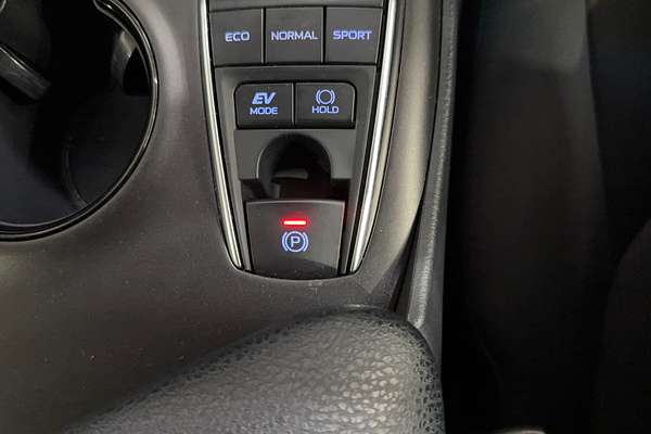 2024 Toyota Camry Ascent AXVH70R