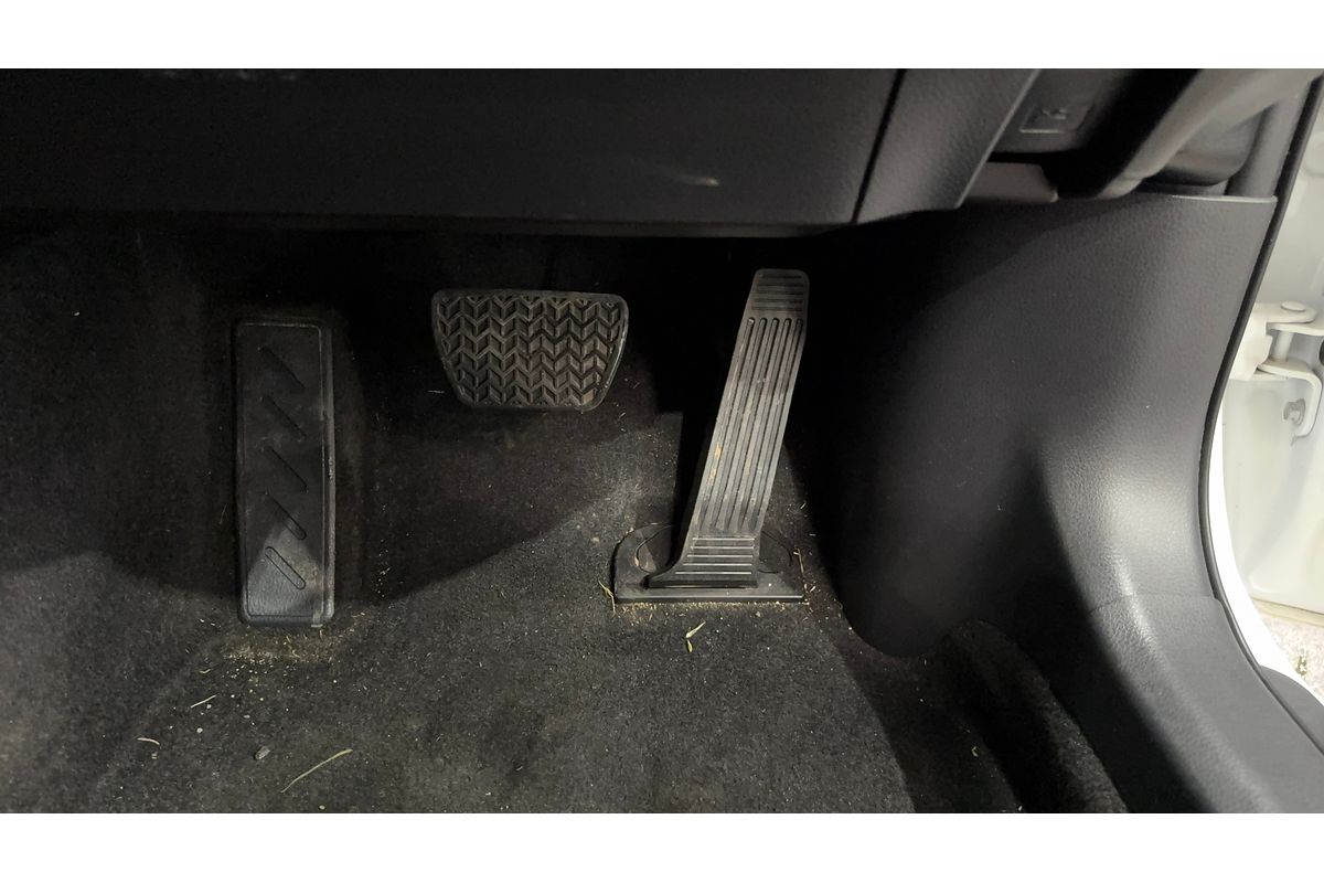 2024 Toyota Camry Ascent AXVH70R