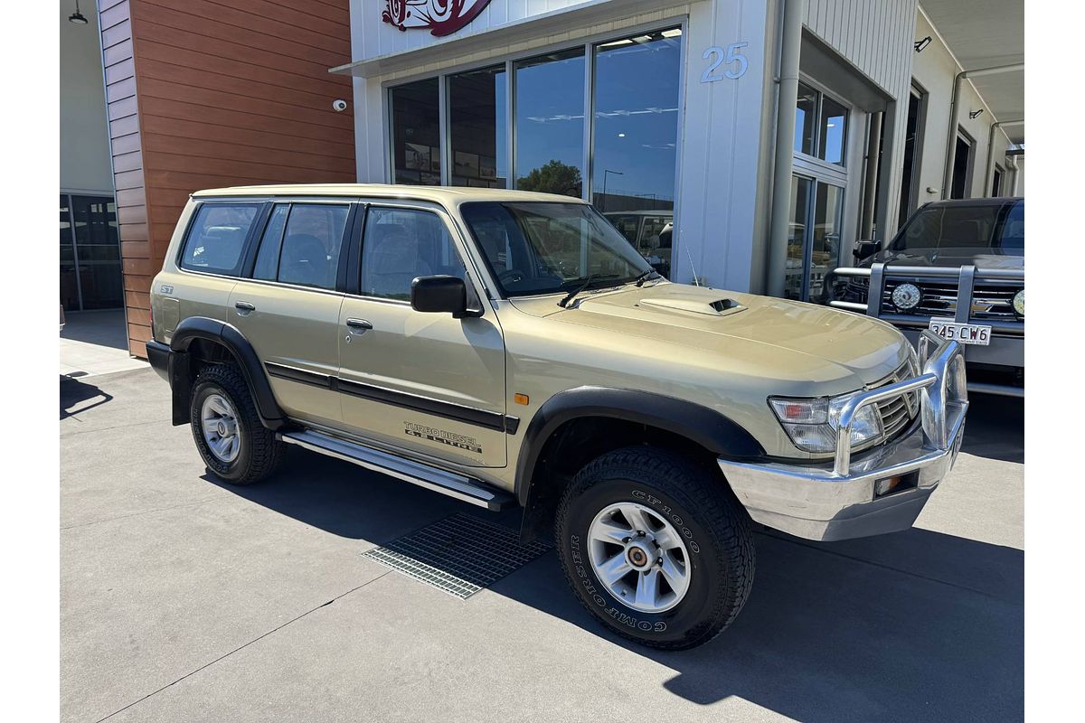 2000 Nissan Patrol ST GU II