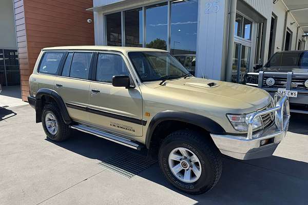 2000 Nissan Patrol ST GU II
