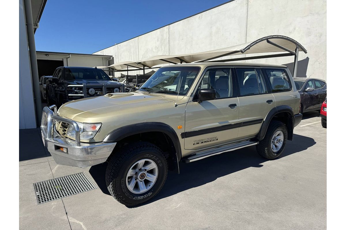 2000 Nissan Patrol ST GU II