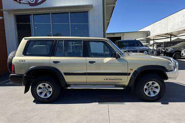 2000 Nissan Patrol ST GU II