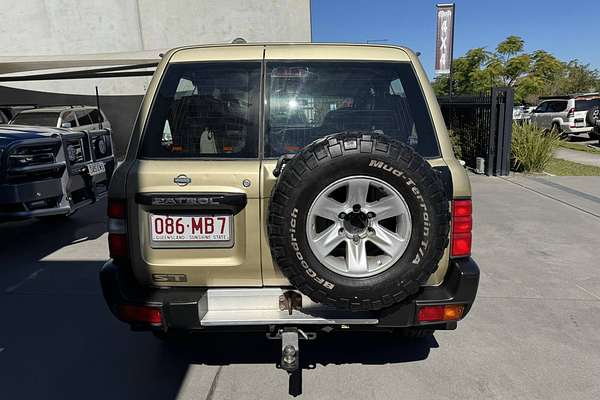 2000 Nissan Patrol ST GU II