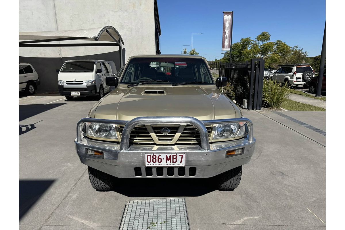 2000 Nissan Patrol ST GU II