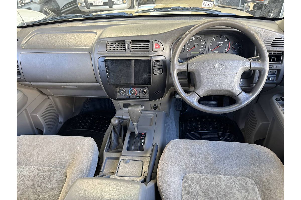 2000 Nissan Patrol ST GU II