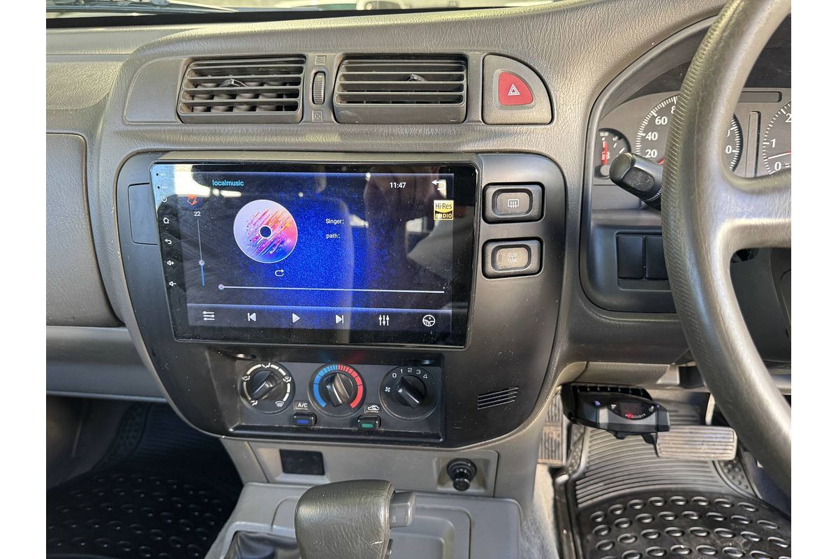 2000 Nissan Patrol ST GU II