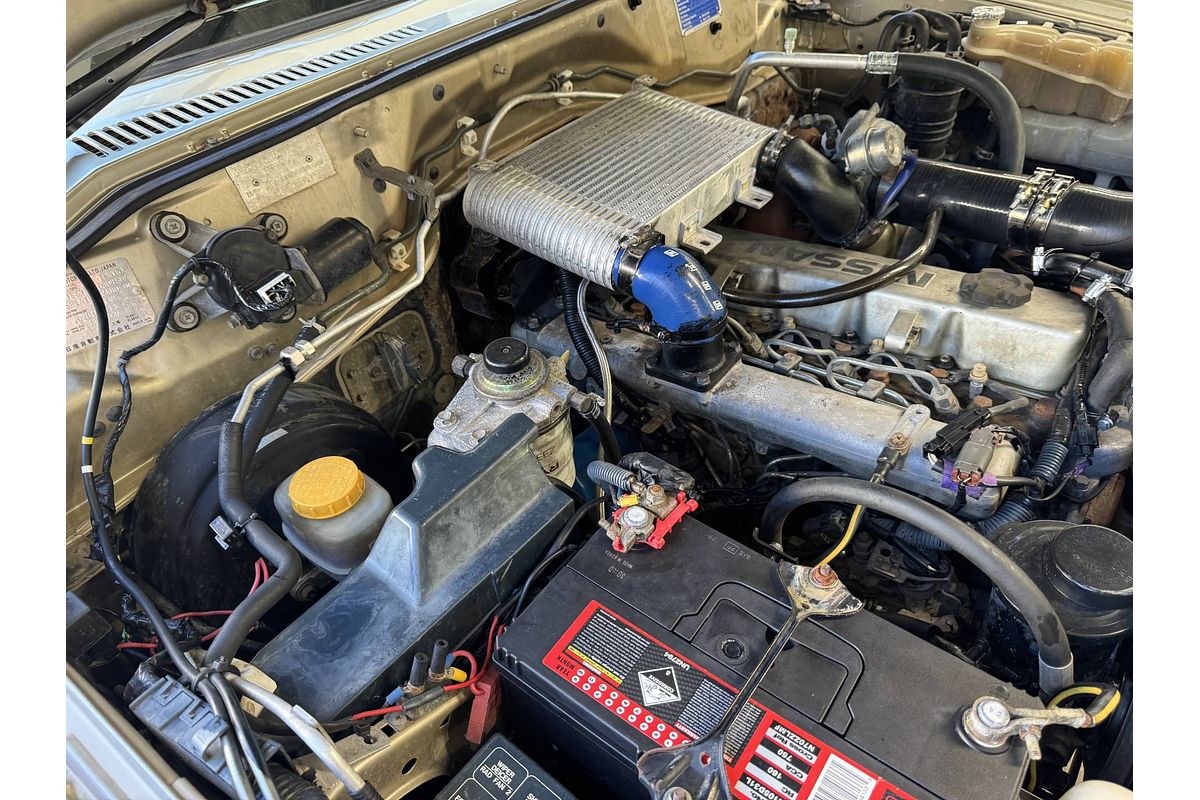 2000 Nissan Patrol ST GU II