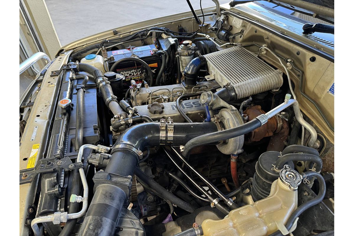2000 Nissan Patrol ST GU II