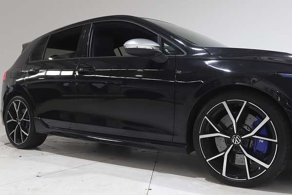 2023 Volkswagen Golf R 8