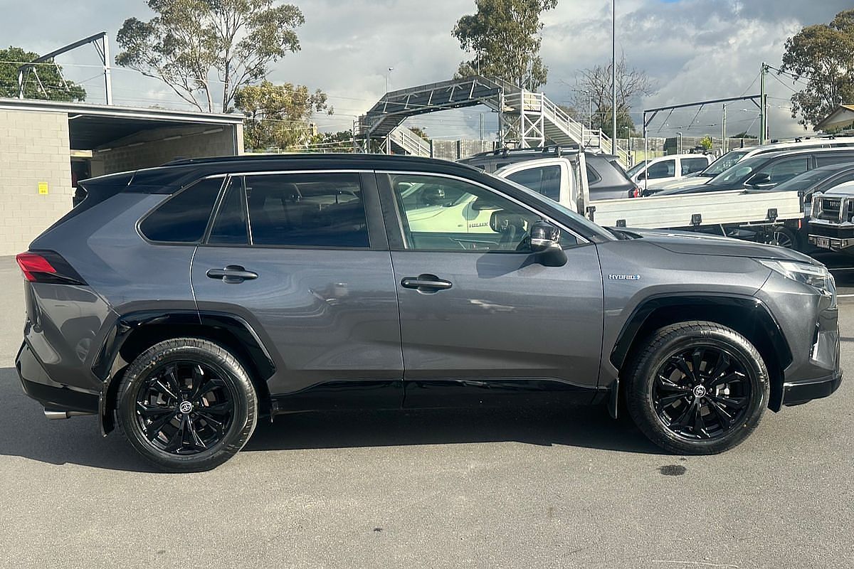 2022 Toyota RAV4 XSE AXAH52R