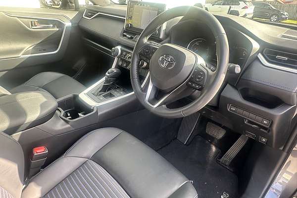 2022 Toyota RAV4 XSE AXAH52R