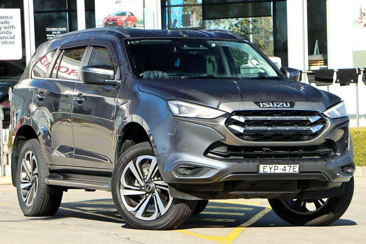 2021 Isuzu MU-X LS-T