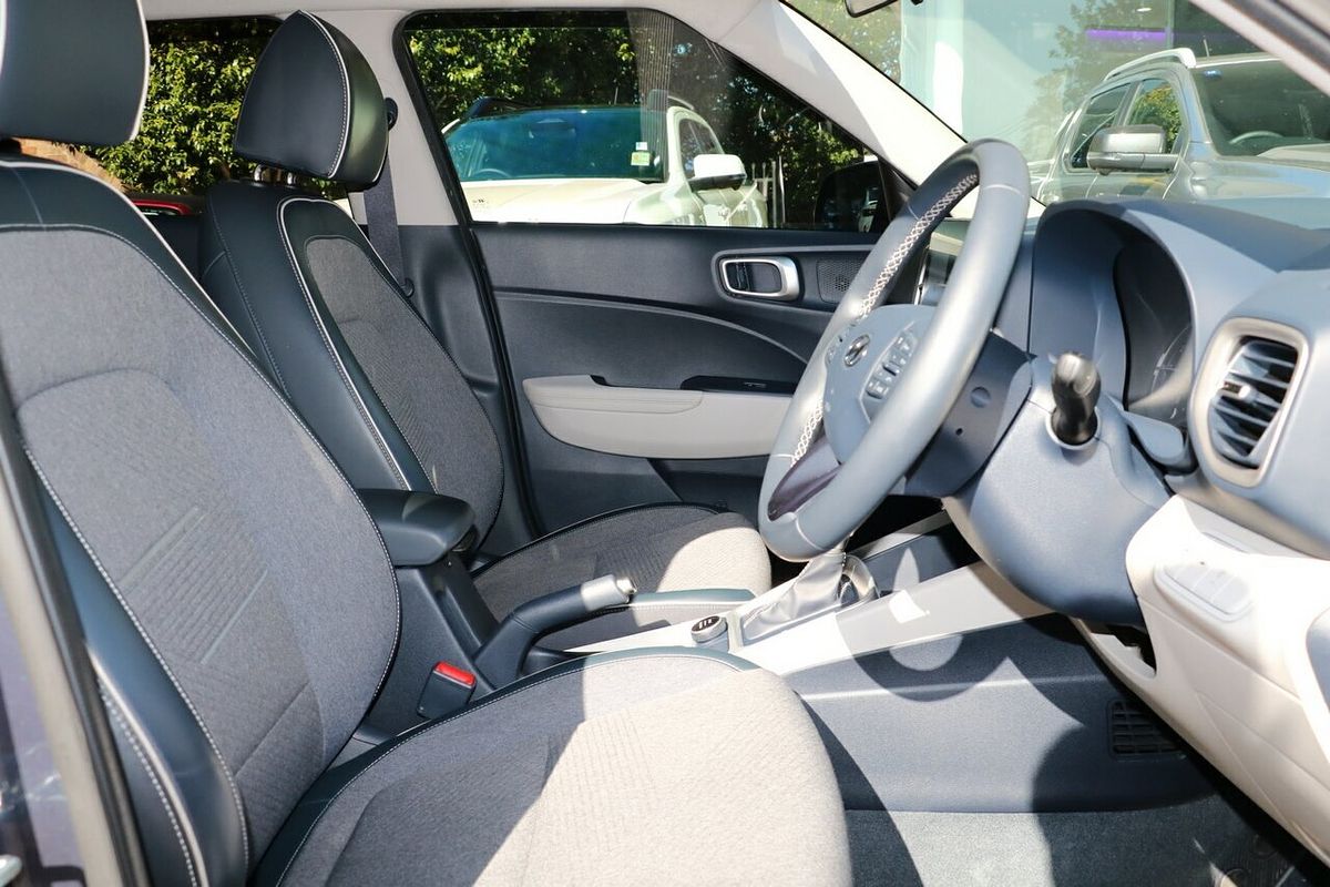 2020 Hyundai Venue Elite QX.2