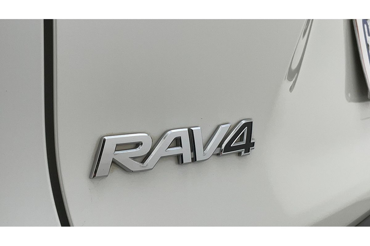2020 Toyota RAV4 GXL AXAH54R