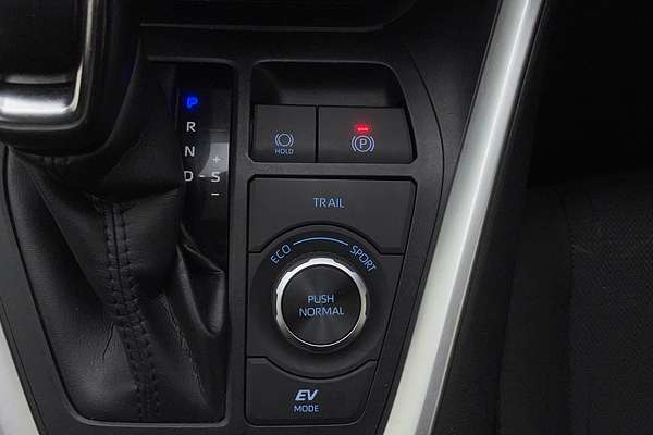 2020 Toyota RAV4 GXL AXAH54R