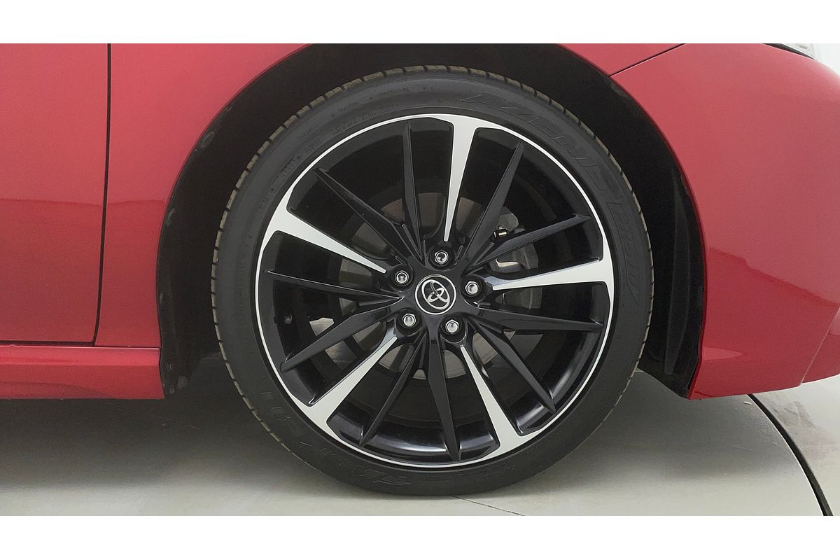 2018 Toyota Camry SX GSV70R