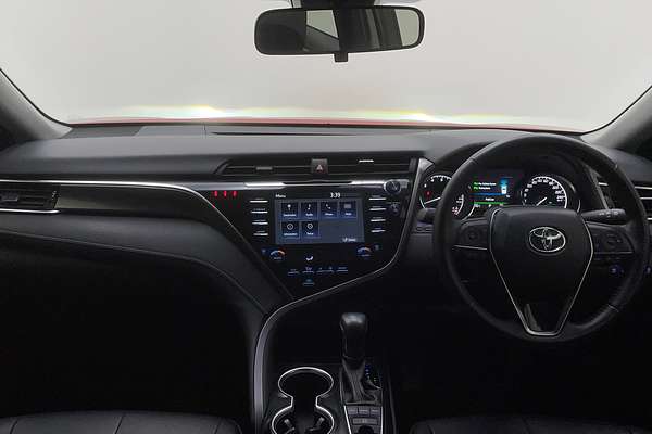 2018 Toyota Camry SX GSV70R
