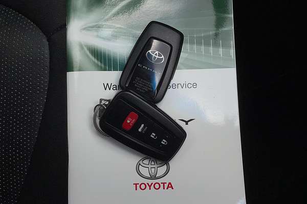 2018 Toyota Camry SX GSV70R