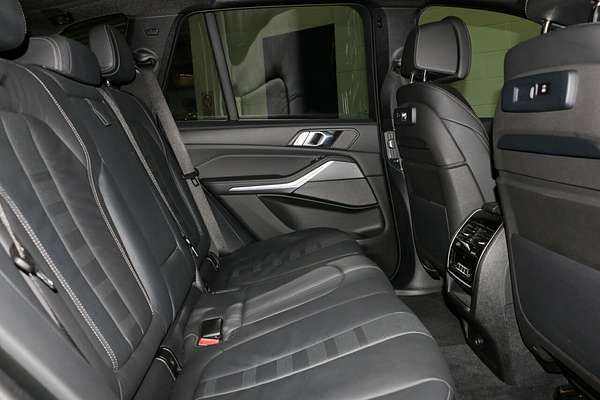 2020 BMW X5 M50i G05