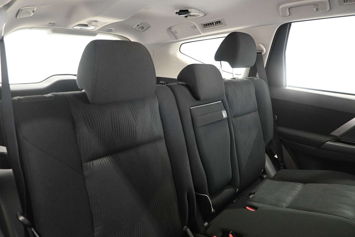 2024 Mitsubishi Pajero Sport GLX QG