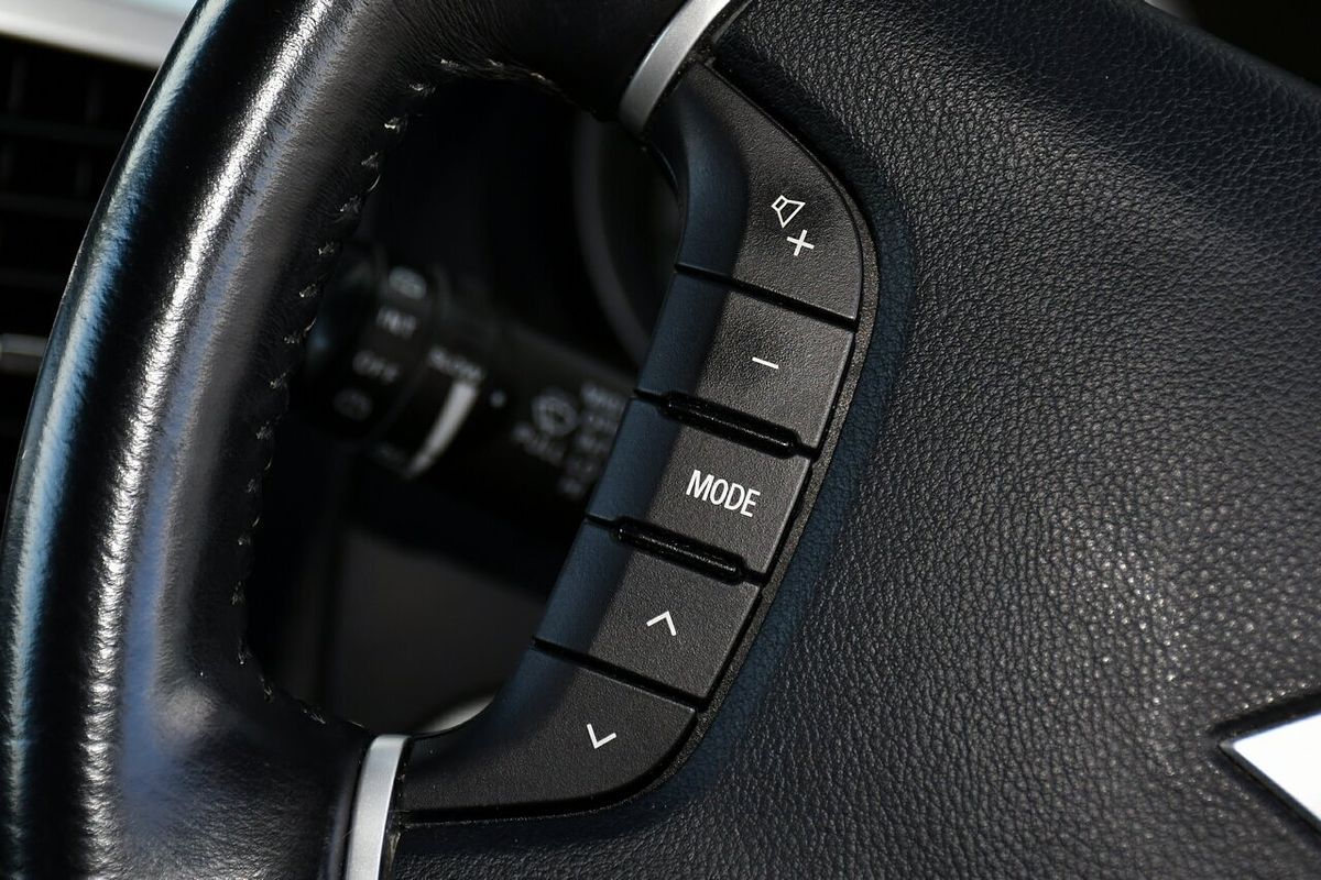 2017 Mitsubishi Pajero GLX NX