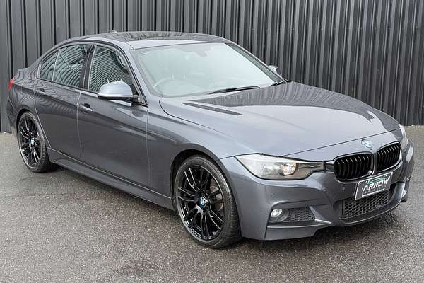 2013 BMW 3 Series 320i F30