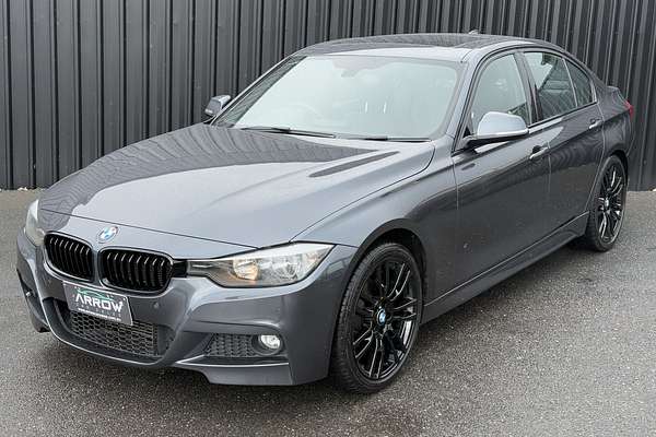 2013 BMW 3 Series 320i F30