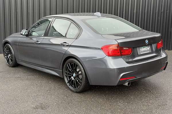 2013 BMW 3 Series 320i F30