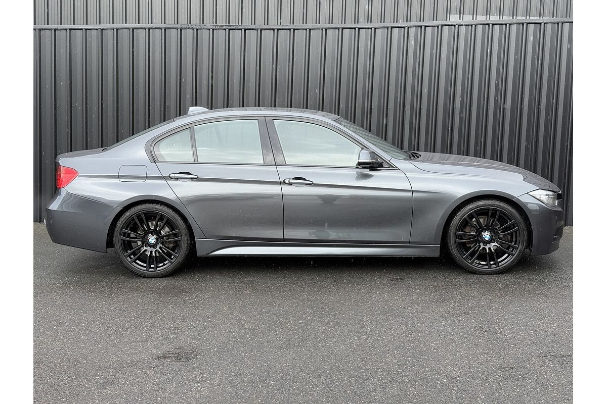 2013 BMW 3 Series 320i F30