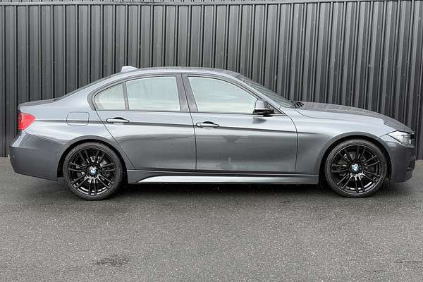 2013 BMW 3 Series 320i F30