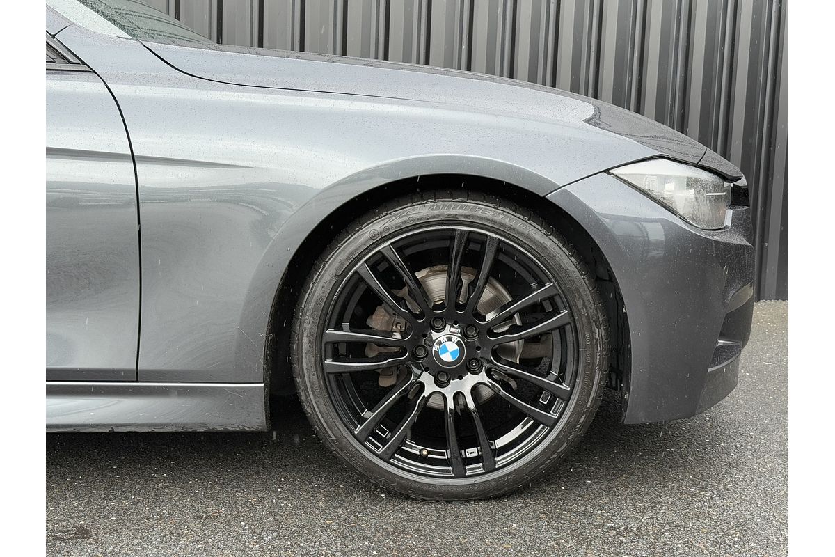 2013 BMW 3 Series 320i F30