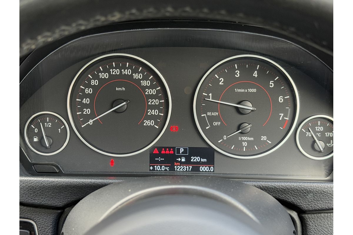 2013 BMW 3 Series 320i F30