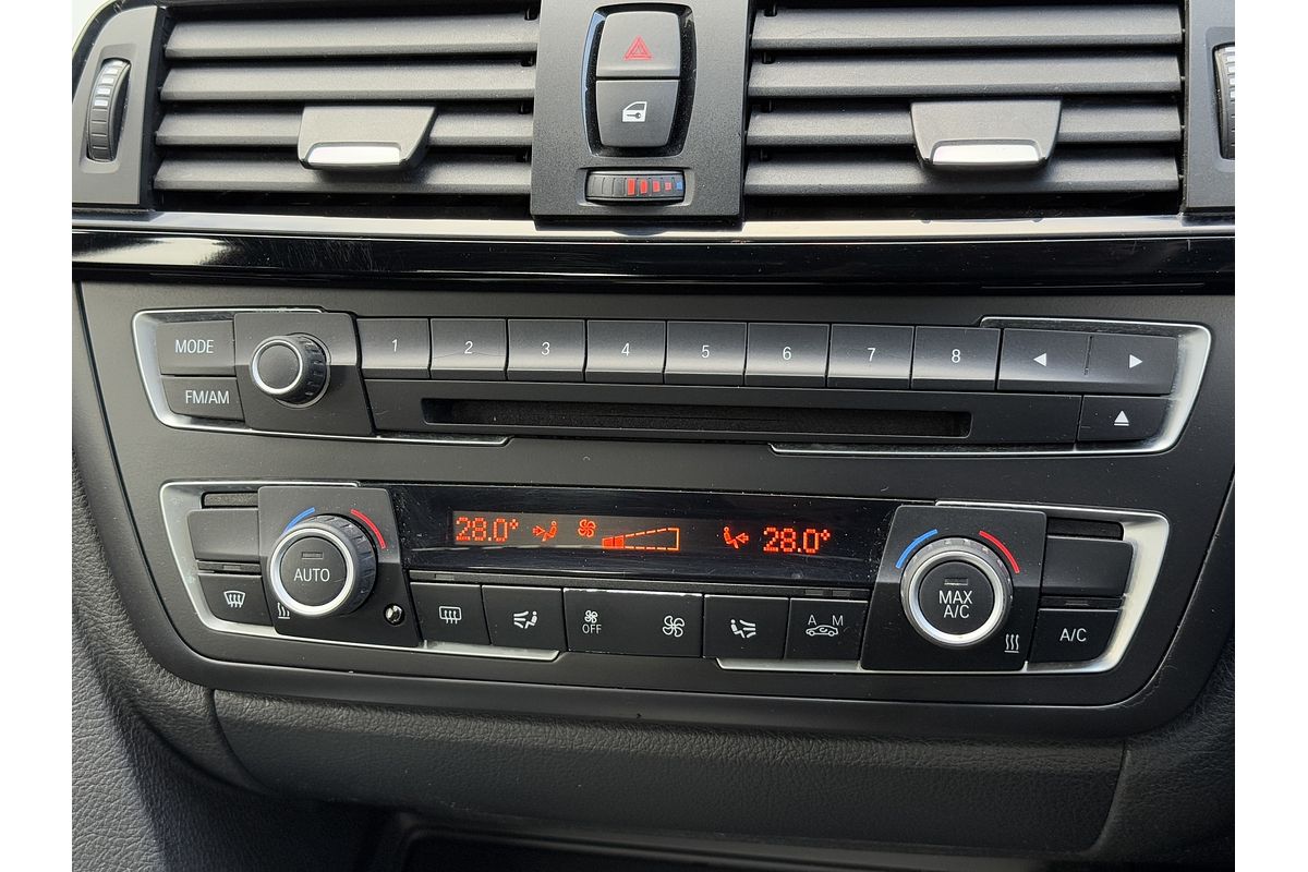 2013 BMW 3 Series 320i F30