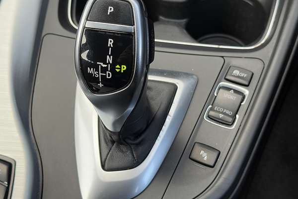 2013 BMW 3 Series 320i F30