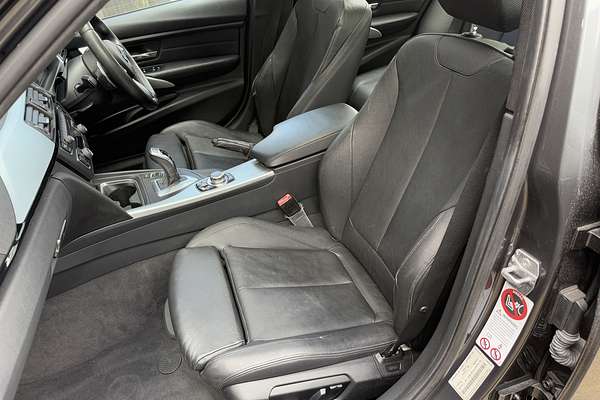 2013 BMW 3 Series 320i F30