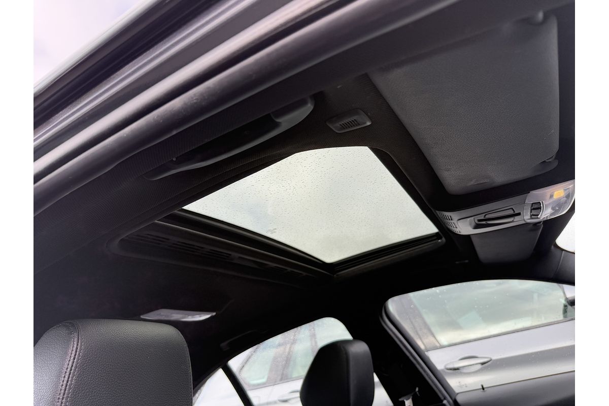 2013 BMW 3 Series 320i F30
