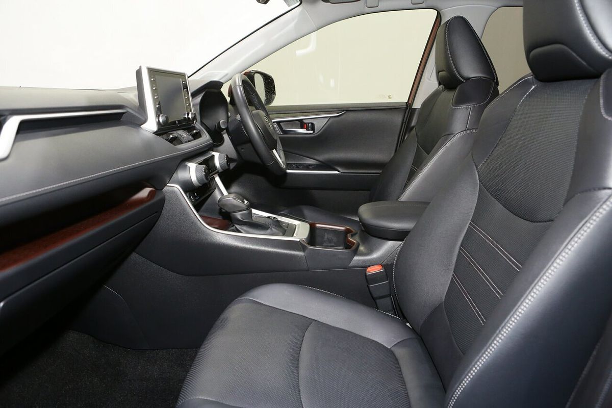 2021 Toyota RAV4 Cruiser AXAH54R
