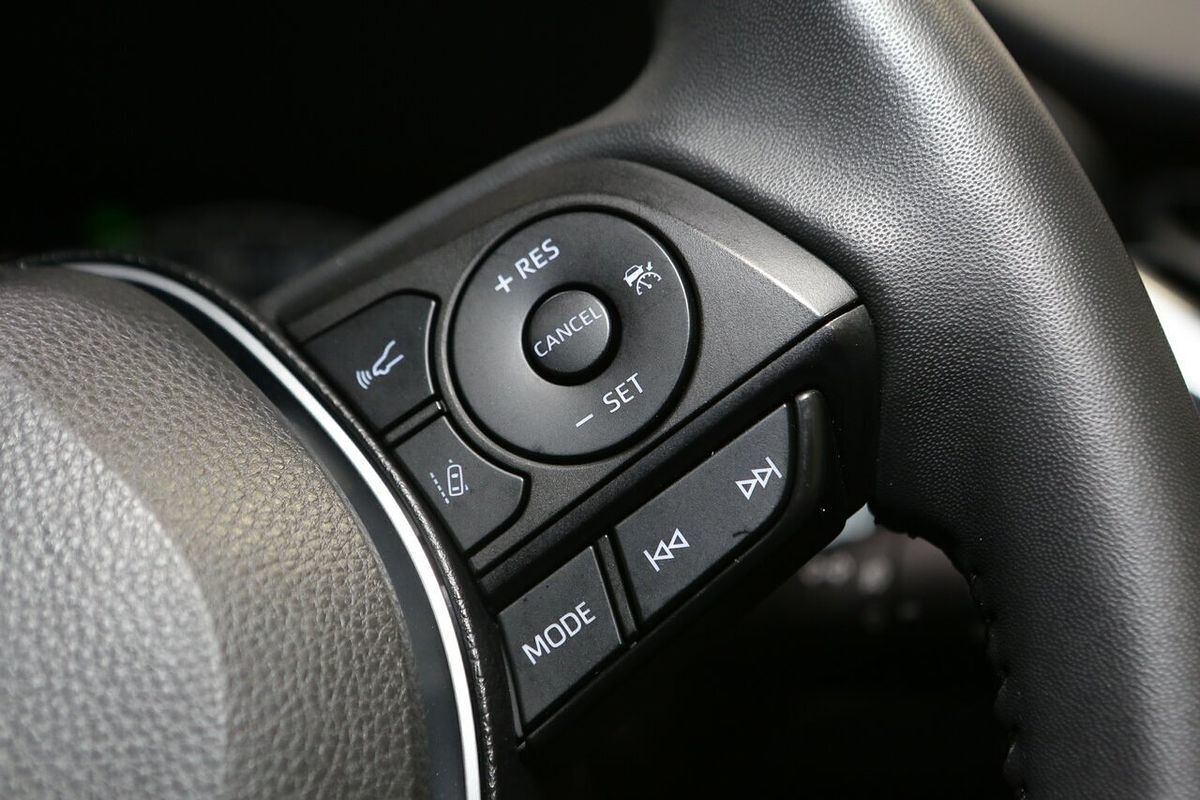 2021 Toyota RAV4 Cruiser AXAH54R
