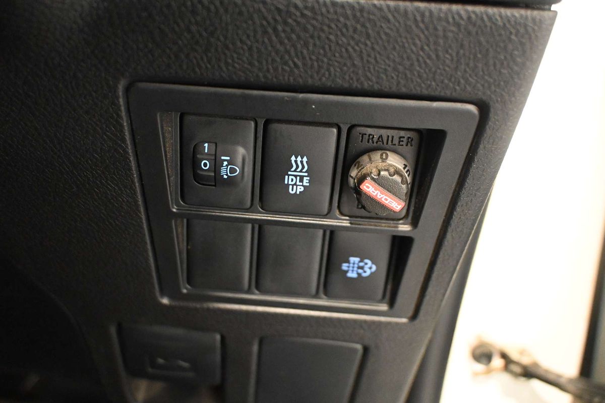 2023 Toyota Hilux SR GUN126R