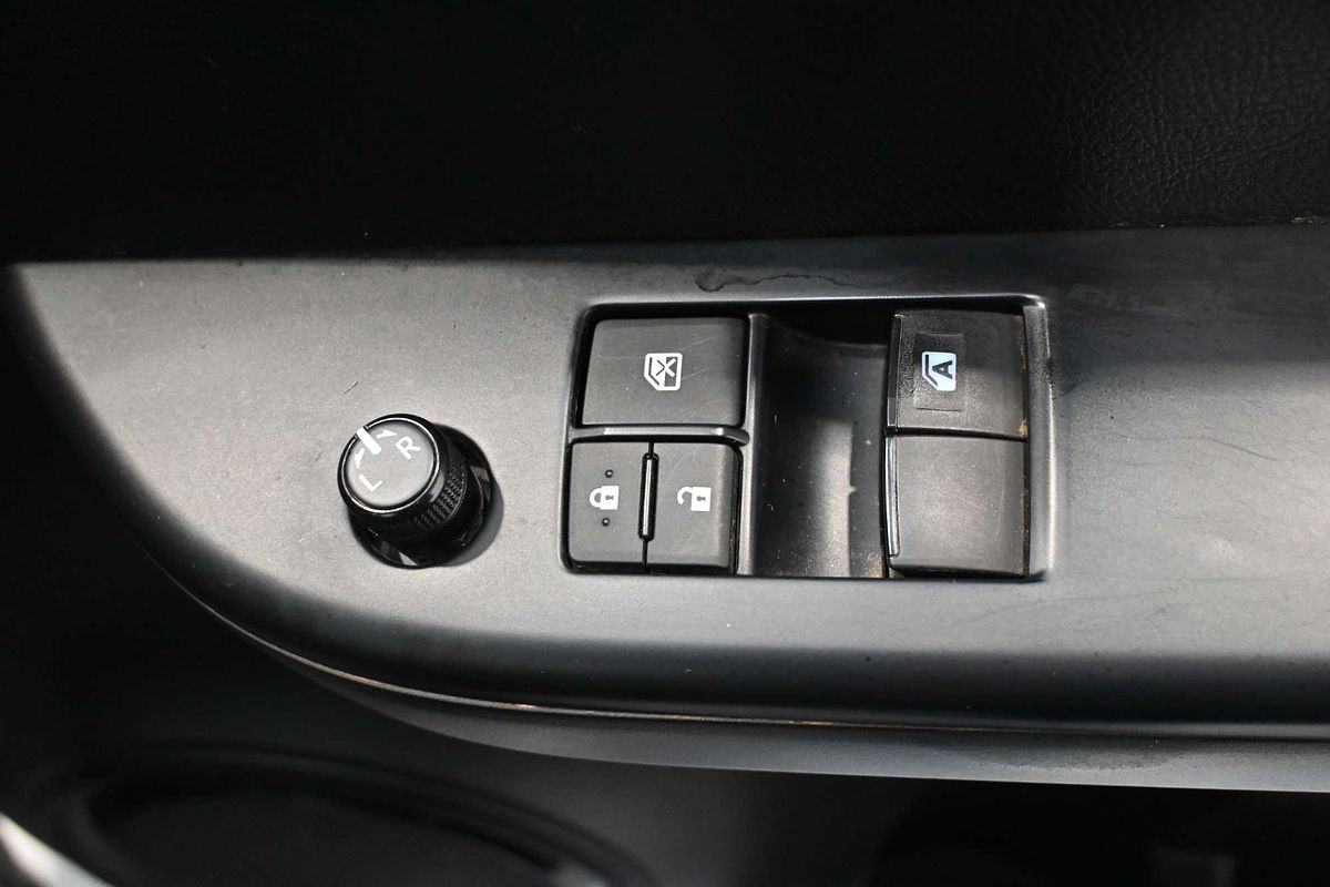 2023 Toyota Hilux SR GUN126R